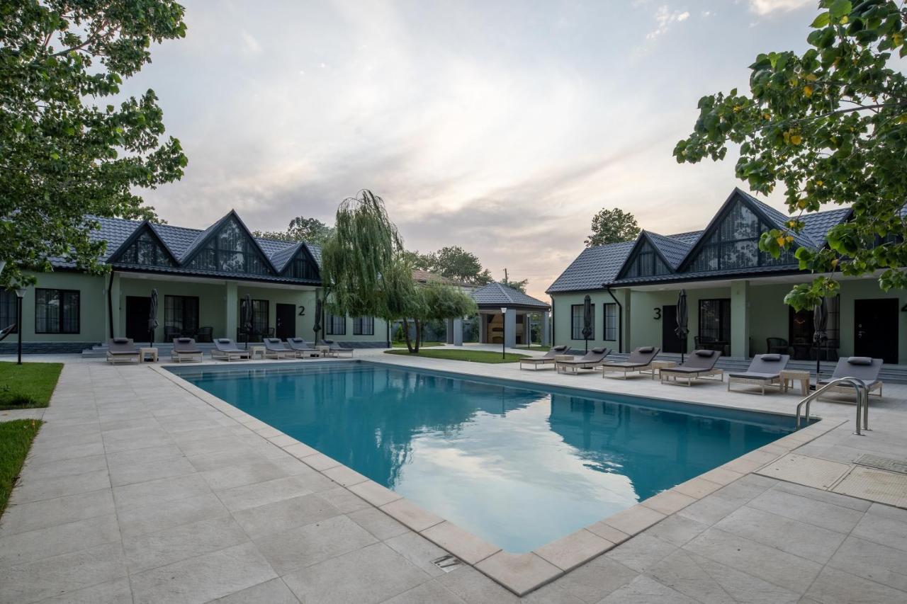 Lazy Seal Holiday Cottages Nabran Muqtedir Luaran gambar